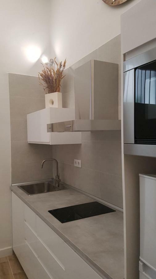 Luxury Apartment In Triana Close To The River เซบีญา ภายนอก รูปภาพ