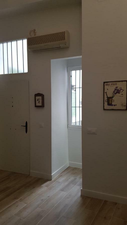 Luxury Apartment In Triana Close To The River เซบีญา ภายนอก รูปภาพ